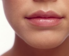 Летние секреты на пути к красивым губам